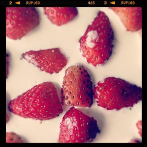 dessert instagram cream,desert,food,fruit,instagram,photo-30f92cf4a7c5e7f331c8d2b123e7b7c5_h